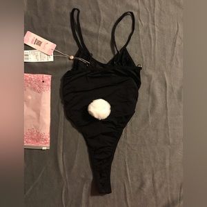 NWT Fee Et Moi Bunny Bodysuit